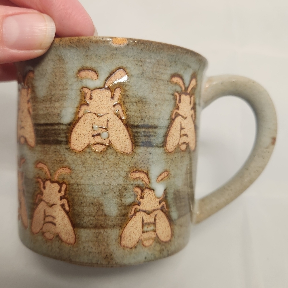 3 1/2" Handmade Boho Style Bee Coffee Mug - Picture 13 of 16
